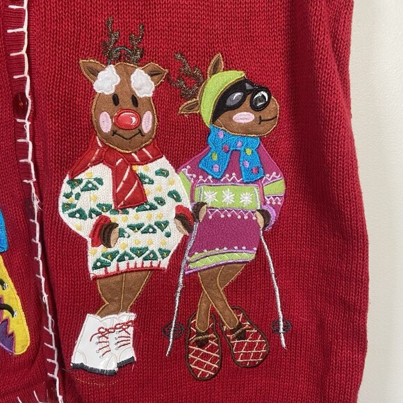 White Stag Winter Reindeer Holiday Christmas 16W Red Embroidered Sweater Vest - Picture 2 of 12